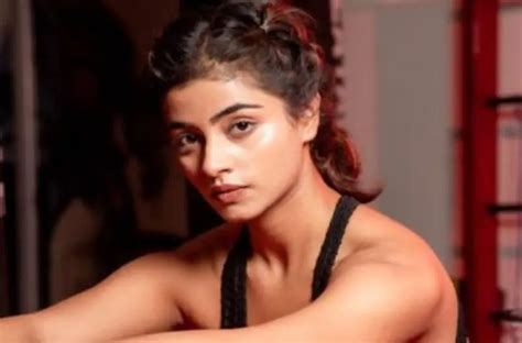 Bhoomika Vasishth Biography, Boyfriend, Age, Wiki,。